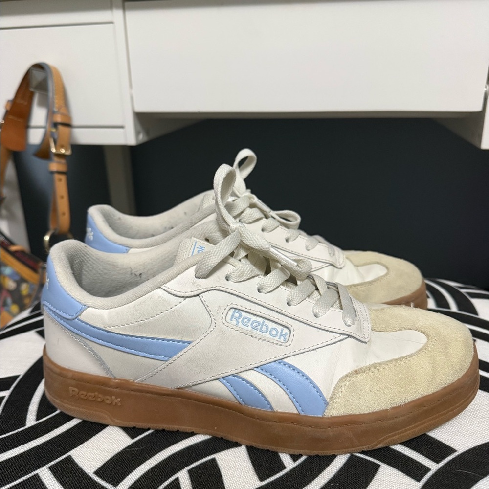 Reebok Forte Lounger White and Blue Sneakers